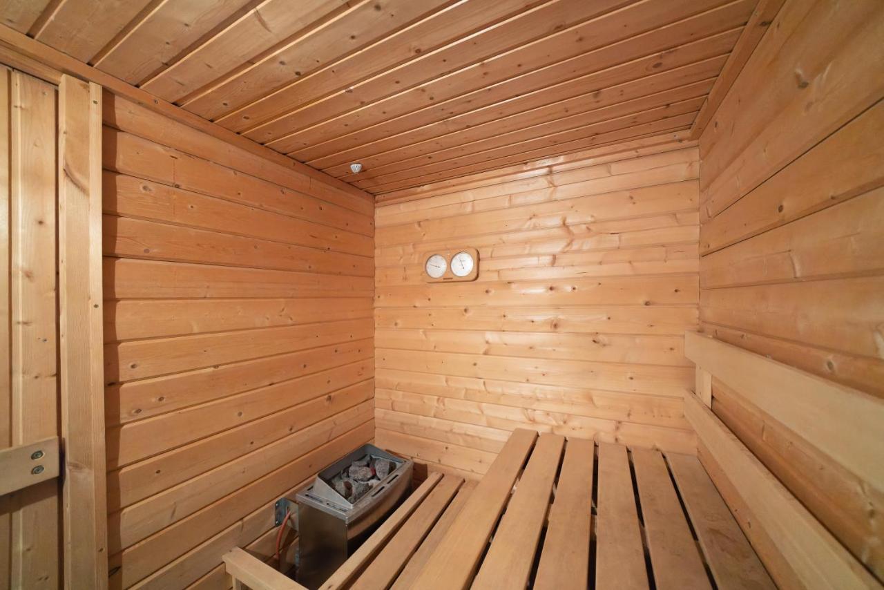 Urban Cube Mit Sauna Thun Exteriör bild